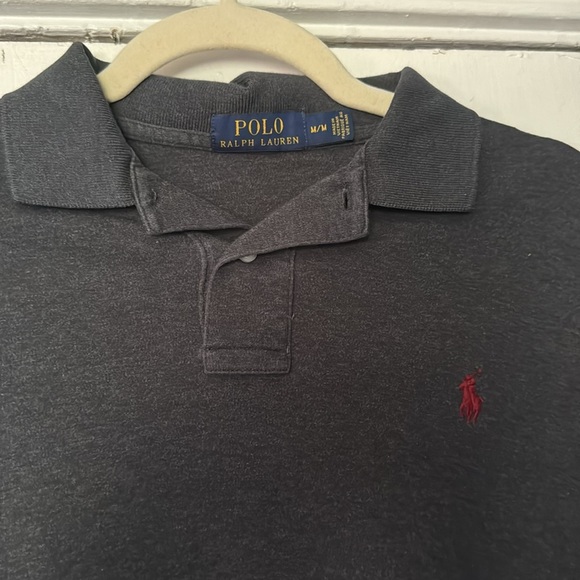 Men’s medium classic Ralph Lauren, long sleeve polo in charcoal gray - Picture 2 of 3